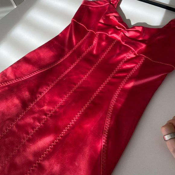 Karen Millen Red Corset Midi Dress (With Bow at Back!) - Picture 5 of 8